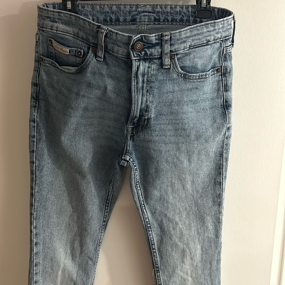 Calvin Klein men’s skinny light wash jeans 31/30